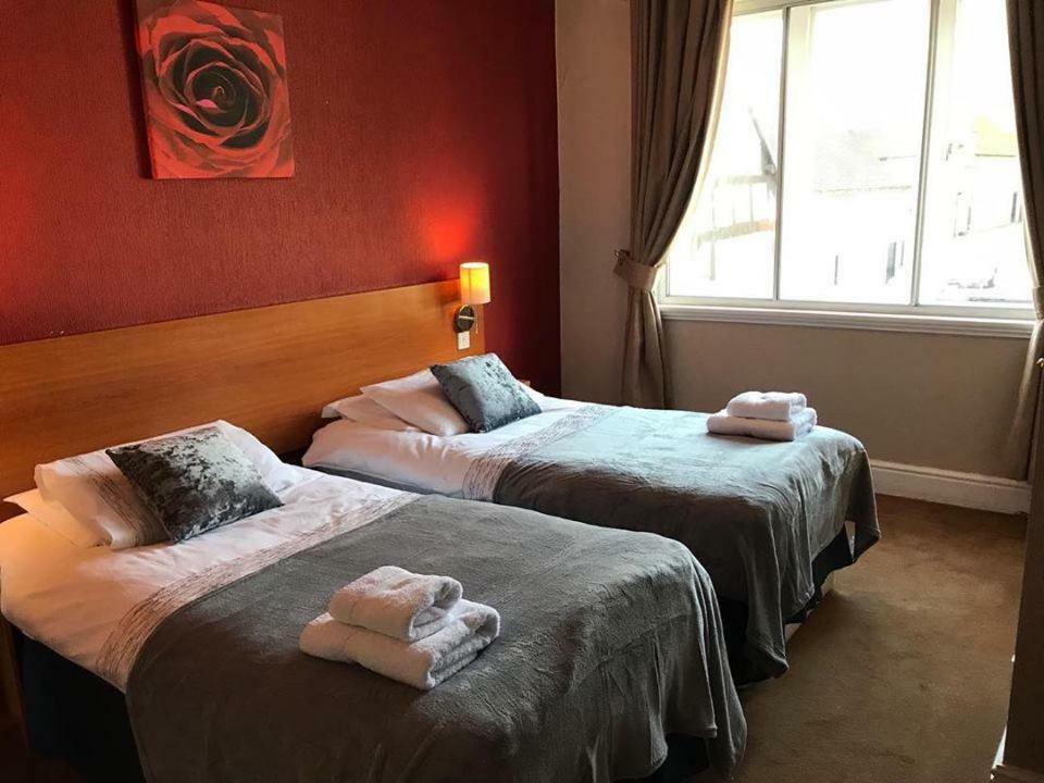 The Bear Inn Hodnet Bagian luar foto