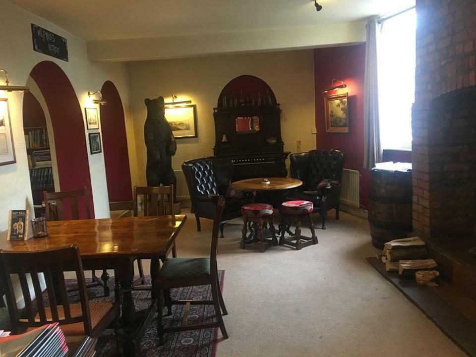 The Bear Inn Hodnet Bagian luar foto